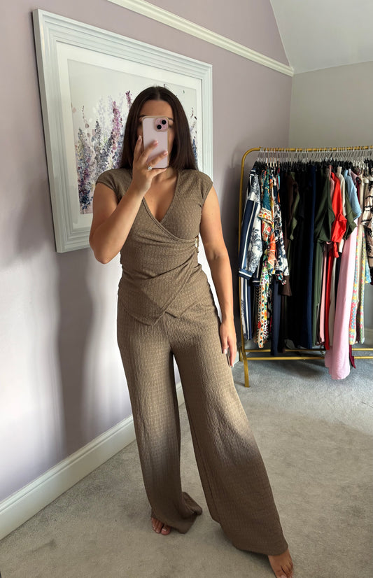 V neck loungewear set - brown